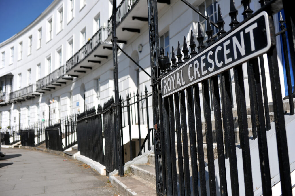 Royal Crescent in Cheltenham - Royal Well Bus Station